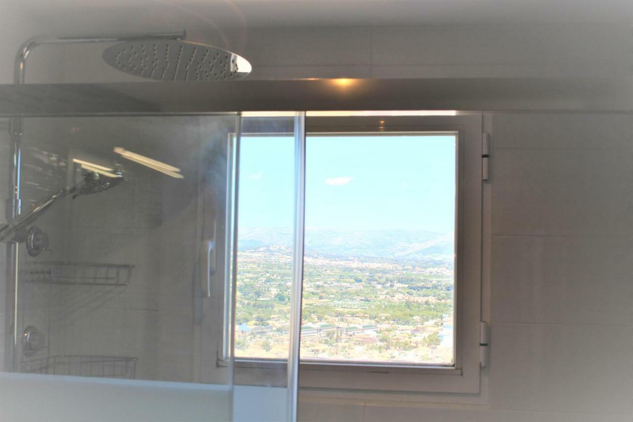 Atico Levante Torre Montecarlo Μπένιντορμ Εξωτερικό φωτογραφία